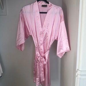 VEAMI Pink Robe